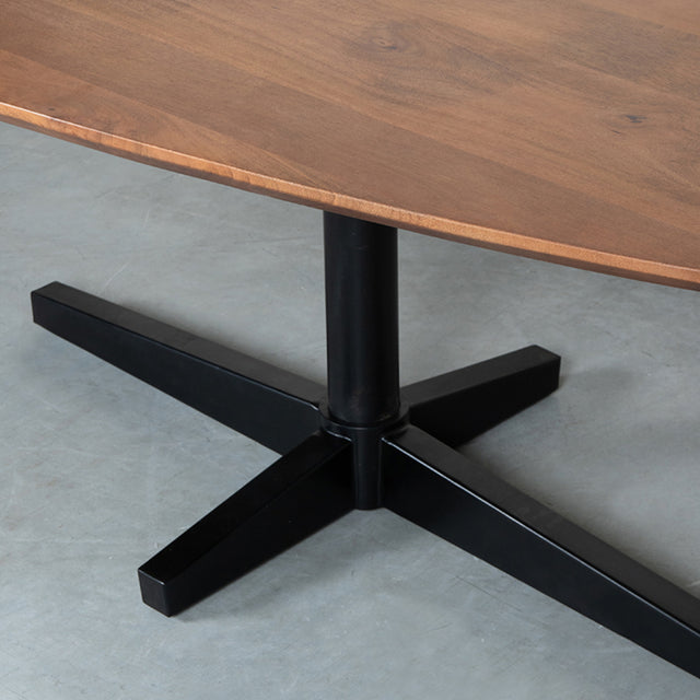 LABEL51 Eetkamertafel Rosie - Nature - Mangohout - 260x110 cm van LABEL51 – Luxe comfort op maat van PureWonen. Vraag naar de beste prijs.