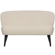 Sara Bankje Boucle Creme van WOOOD – Luxe comfort op maat van PureWonen. Vraag naar de beste prijs.