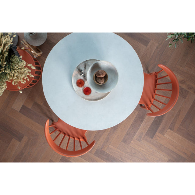 Damon Eettafel Betonlook Wit 76x O100 van WOOOD – Luxe comfort op maat van PureWonen. Vraag naar de beste prijs.