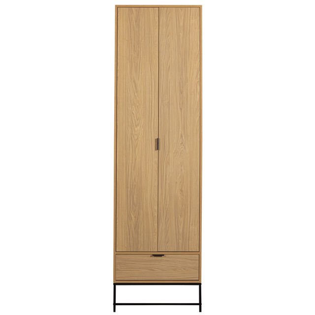 Silas Hoge Kast Eiken Decor [Fsc] van WOOOD – Luxe comfort op maat van PureWonen. Vraag naar de beste prijs.