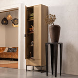 Silas Hoge Kast Eiken Decor [Fsc] van WOOOD – Luxe comfort op maat van PureWonen. Vraag naar de beste prijs.