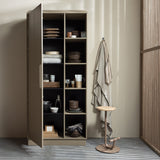 Lowen Opbergkast Grenen Mud [Fsc] van WOOOD – Luxe comfort op maat van PureWonen. Vraag naar de beste prijs.