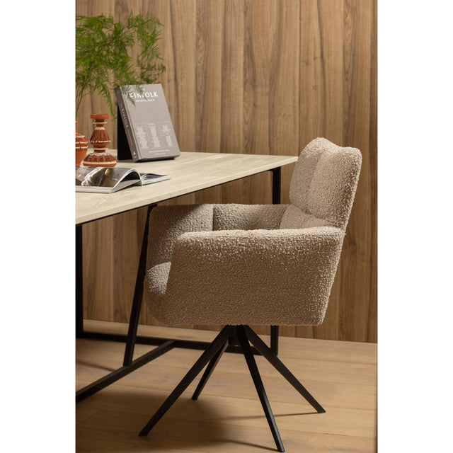 Vinny Draaistoel Met Armleuning Boucle Zand van WOOOD – Luxe comfort op maat van PureWonen. Vraag naar de beste prijs.