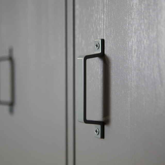 Stijn Hoog 2 Drs Lockerkast Steel Grey [Fsc] van WOOOD – Luxe comfort op maat van PureWonen. Vraag naar de beste prijs.