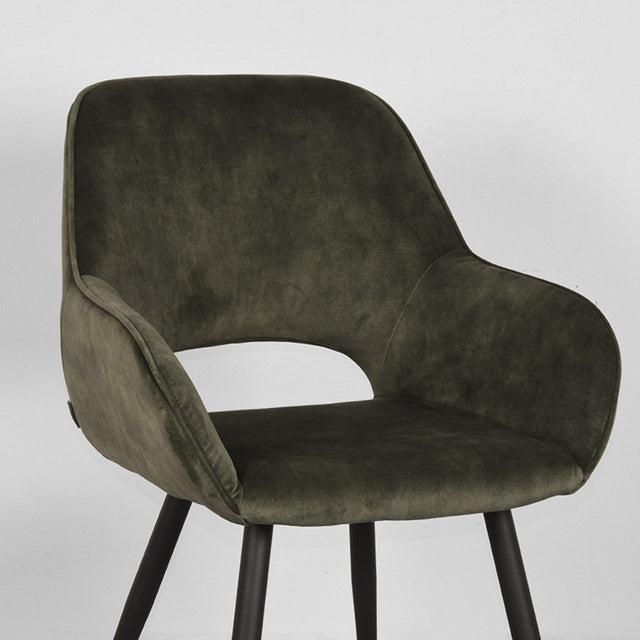 LABEL51 Eetkamerstoel Fer - Hunter - Velours van LABEL51 – Luxe comfort op maat van PureWonen. Vraag naar de beste prijs.