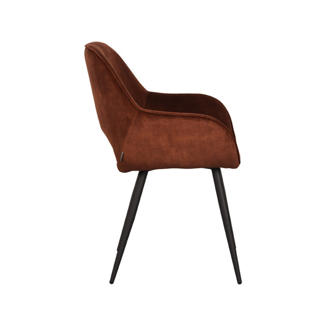 LABEL51 Eetkamerstoel Fer - Rust - Velours van LABEL51 – Luxe comfort op maat van PureWonen. Vraag naar de beste prijs.