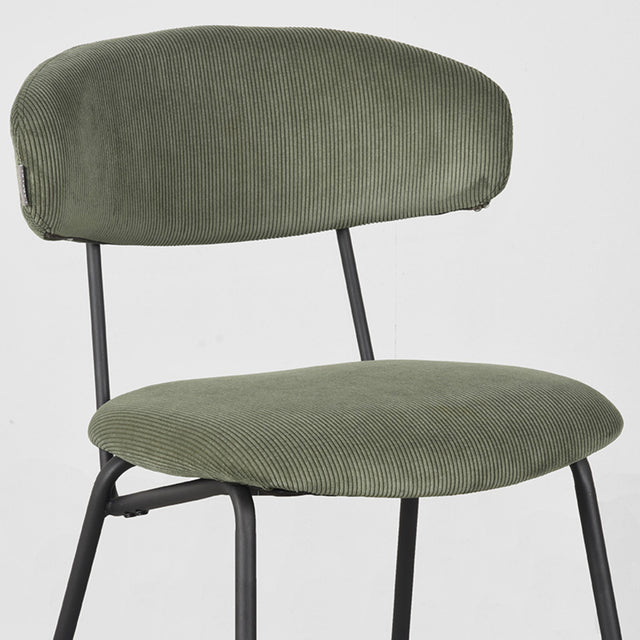 LABEL51 Eetkamerstoel Zack - Forest - Ribcord van LABEL51 – Luxe comfort op maat van PureWonen. Vraag naar de beste prijs.