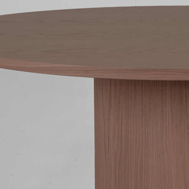 LABEL51 Eetkamertafel Oliva - Walnoot - Eiken - 130 cm - Rond van LABEL51 – Luxe comfort op maat van PureWonen. Vraag naar de beste prijs.