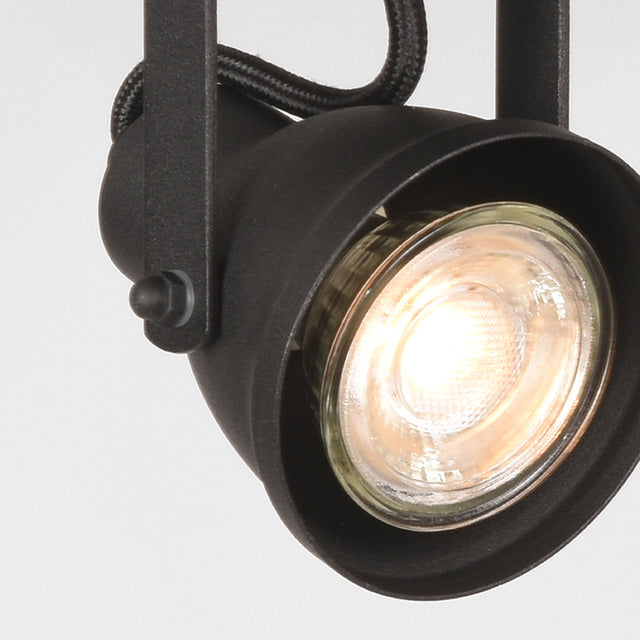 LABEL51 Spot Max led - Zwart - Metaal - 1-Lichts van LABEL51 – Luxe comfort op maat van PureWonen. Vraag naar de beste prijs.