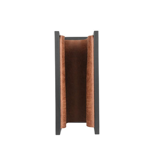 LABEL51 Magazinehouder - Cognac - Leder van LABEL51 – Luxe comfort op maat van PureWonen. Vraag naar de beste prijs.