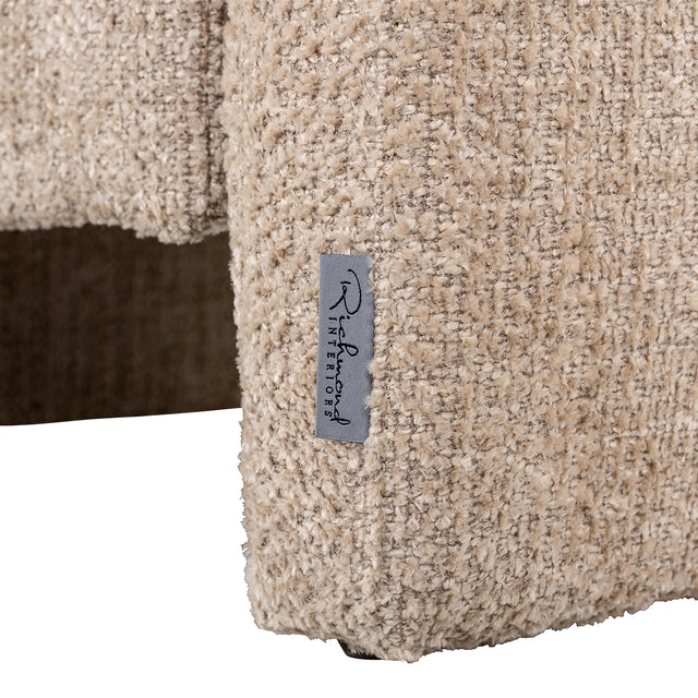 Fauteuil Sandro beige (Be Lovely 170 Beige) van Richmond Interiors – Luxe comfort op maat van PureWonen. Vraag naar de beste prijs.