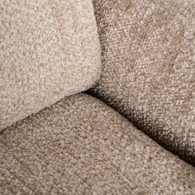 Fauteuil Sandro beige (Be Lovely 170 Beige) van Richmond Interiors – Luxe comfort op maat van PureWonen. Vraag naar de beste prijs.