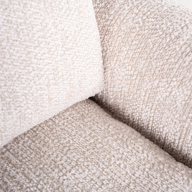 Fauteuil Sandro lovely cream (Be Lovely 11 Cream) van Richmond Interiors – Luxe comfort op maat van PureWonen. Vraag naar de beste prijs.