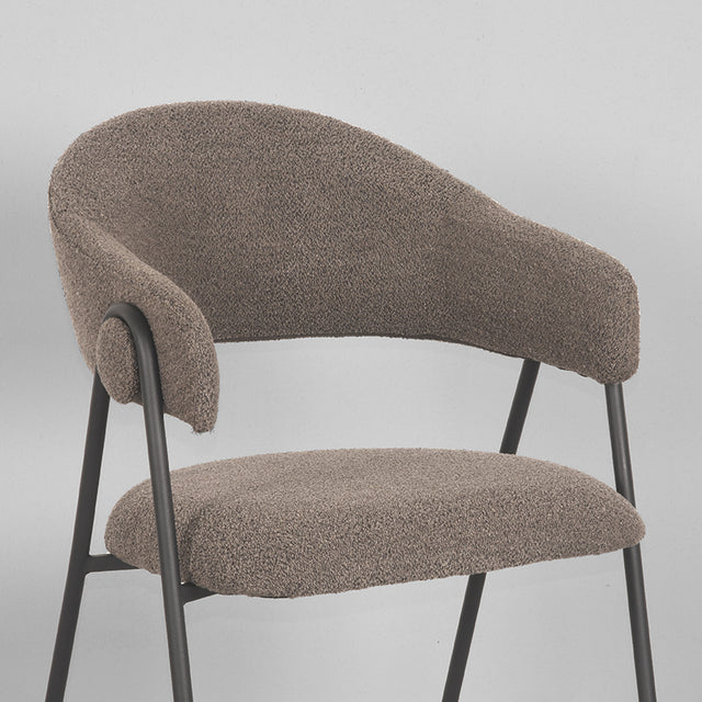 LABEL51 Eetkamerstoel Lowen - Bruin - Boucle van LABEL51 – Luxe comfort op maat van PureWonen. Vraag naar de beste prijs.