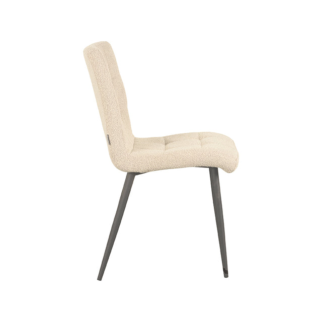 LABEL51 Eetkamerstoel Sam - Zand - Boucle van LABEL51 – Luxe comfort op maat van PureWonen. Vraag naar de beste prijs.